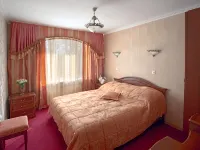 Domik U Prichala Hotel 鄰近浴場樓的酒店