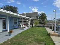 Charming 3-bedroom house in Hudson fl waterfront  with WiFi and AC Hotels in Hudson