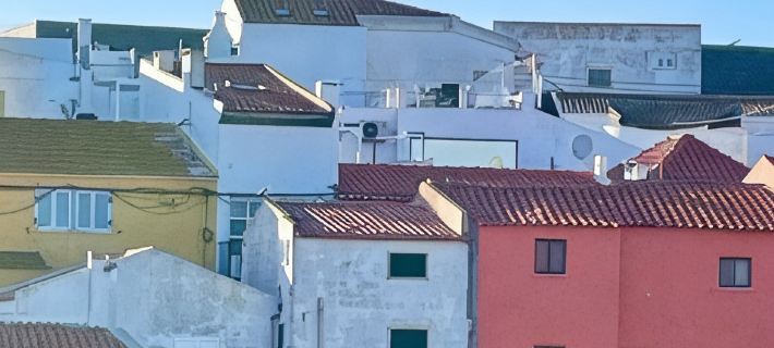 Peniche As Estrelas Seaview Maison climatisée Next  to Center Beach Surf Parking Hotels in Peniche