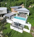 Luxury 3-bedroom house with WiFi and AC in Tamanique - 4-Star