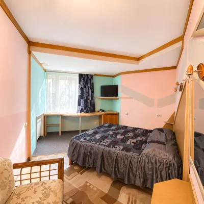 Writers Hotel - Bãi đậu xe