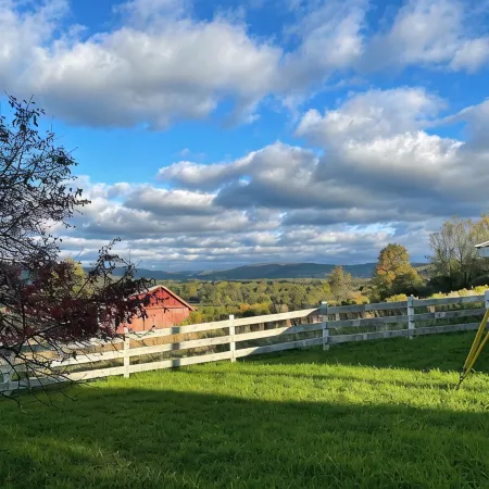 Quiet farmhouse with amazing views - close to skiing in Ellicotville!