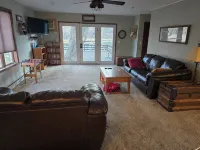 Charming Cabin on Private Pond – 2 Miles from Lake Rathbun, Southern Iowa - 3 étoiles