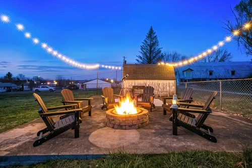 Cozy 3 Bedroom Home Just Minutes from NRG Featuring a Fire Pit/Indoor Hot Tub