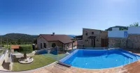 Villa Alma - Pools