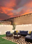 NEW! 3BR/2.5 Bath/15min-NYC /5min-PATH Train, Yard, Gameroom, Parking- SLEEPS 12
