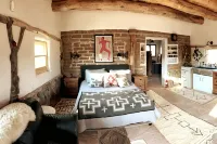 Luscious Adobe Studio in Gorgeous Abiquiu! - 4-Star