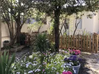 Small Detached House with Fenced Garden Area! All in Comfort! - บังกะโล