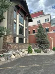 Luxury Remodel Downtown Condo Across from Yampa River Cannot Beat the Location! - Desayuno
