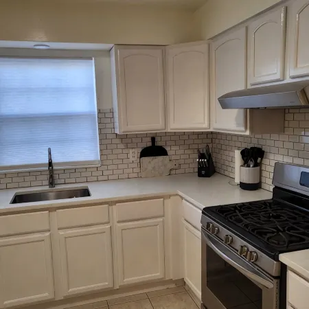 Upscale & Elevated - 3BR 2BA