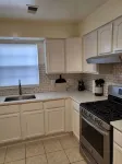Upscale & Elevated - 3BR 2BA