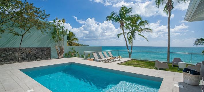 Villa Beach Front House with swimming pool and direct access to the beach Diamant Martinique Hotels in Le Diamant