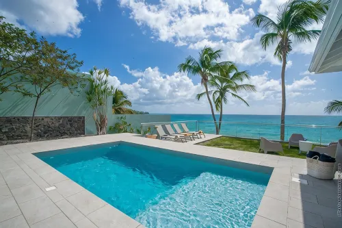 Villa Beach Front House with swimming pool and direct access to the beach Diamant Martinique - 4 étoiles