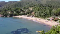 Near the bellisima Straccoligno beach cared apartment. - Wifi