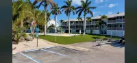 KEY LARGO Lake View Townhome - 2-Star