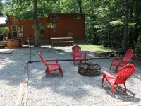 "Shore Thing", Cozy Lake Cumberland Cabin - Hot Tub, Fire Pit, Minutes from Lake Hotels in Wayne County