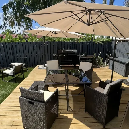 RESORT-STYLED 3 BDR HOME -HEATED POOL -UNDER A MILE FROM THE BEACH Huge Backyard