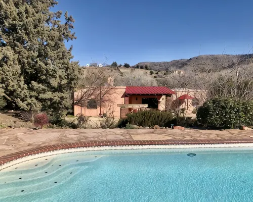 Willow Point Creek Casita with Pool and Hot Tub  (Pet Friendly with fee) Hotels in Cornville