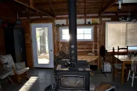 900 sq/ft off-grid cabin nestled on Upper Cranberry Lake. Pet Friendly! - Beach