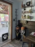 Dog friendly cozy red cottage near lakes and trails - 2-Star