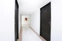 Ririn Apartemen - 公寓