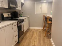 Darlington’s basement suite! Hotels in Clarington