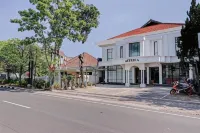 OYO 94726 Asteria Talaga Bodas
