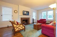 Stately historic 3bdr shore house near Cape Charles, boat parking, pet friendly - 4-Star