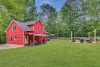 Wow!! Family Friendly Getaway:Hot Tub, Fire Pit, Nature, Wine & Weddings - 3-Star
