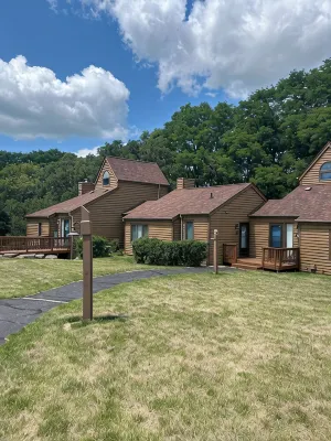 Remodeled 1 Bedroom w/ Additional Sofabed, relaxing  in the Galena Territories - 4-Star