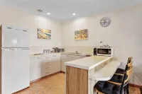 Alice Beside The Sea - 2 Bedroom Apartment -  Appartamenti vacanze