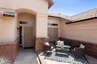 On HGTV Show House Hunters! Heated Pool! Family & Dog friendly, Prime location! - Kuntosalit