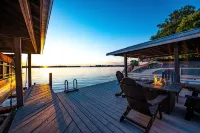 Best Sunsets on Indian Lake. Perfect for Fall & Winter Escapes! Close to Skiing. - 3-Star