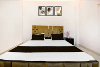 ALORAA INN - Near Railway Station - Bed and Breakfasts