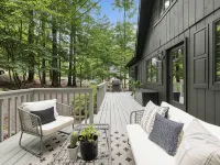 Charming, updated Cabin in The Hideout Hotels in Lake Ariel