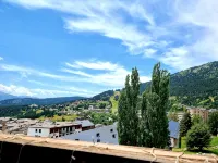 45 m2 FULLY RENOVATED APARTMENT IN THE HEART OF THE ANGLES 4/6 BEDROOMS Hotels in Les Angles