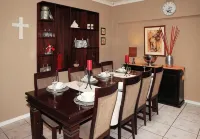 Big "5" Guesthouse - Guest houses