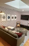 放克城Loft，馬薩諸塞街，4卧2衛公寓，距餐飲和娛樂僅數步之遙