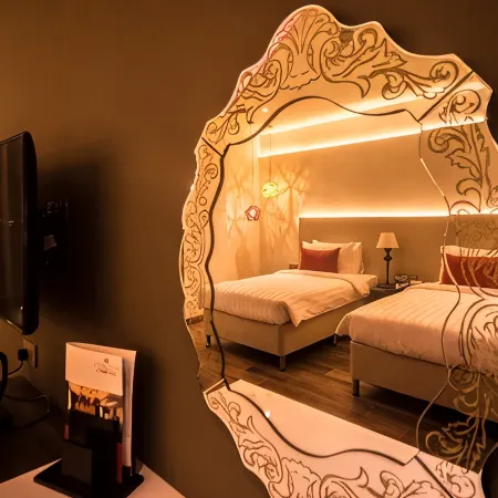 Carnelian Muscat - Airport Hotel