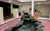 Aurora Hotel Kartini - 2-Star