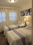 Beautiful 3-Bedroom House in Wonderful Erie with AC, WiFi, Large Driveway - 3-Star