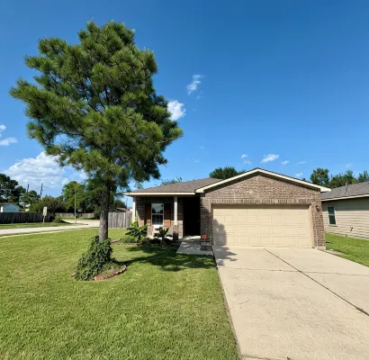 Humble 3Br Getaway Near IAH, Houston & More - Homestays