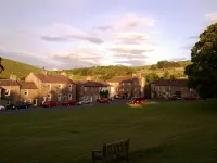 Riverside Bed & Breakfast Hotels in Leyburn