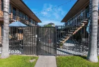 POOLSIDE SUITE Fresno/Clovis