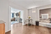 Luxury in the Heart of Downtown Wilmington, Minutes from WEC - Wifi