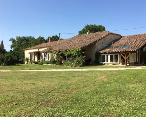 Domaine Agenas Hotels in Monflanquin