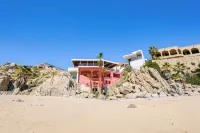 BEACH FRONT Elegance at Casa Bruma: Cabo's Escape with Jacuzzi