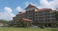 Putra Brasmana Hotel - 3-Star
