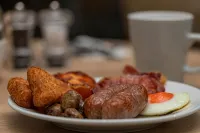 Ramada Encore by Wyndham Leicester City Centre - Frühstück