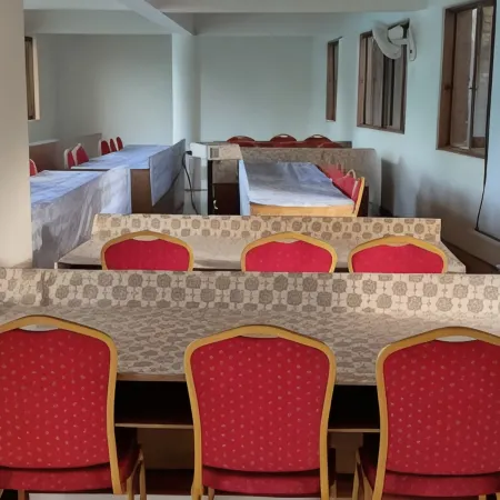 Discovery Courts Hotel